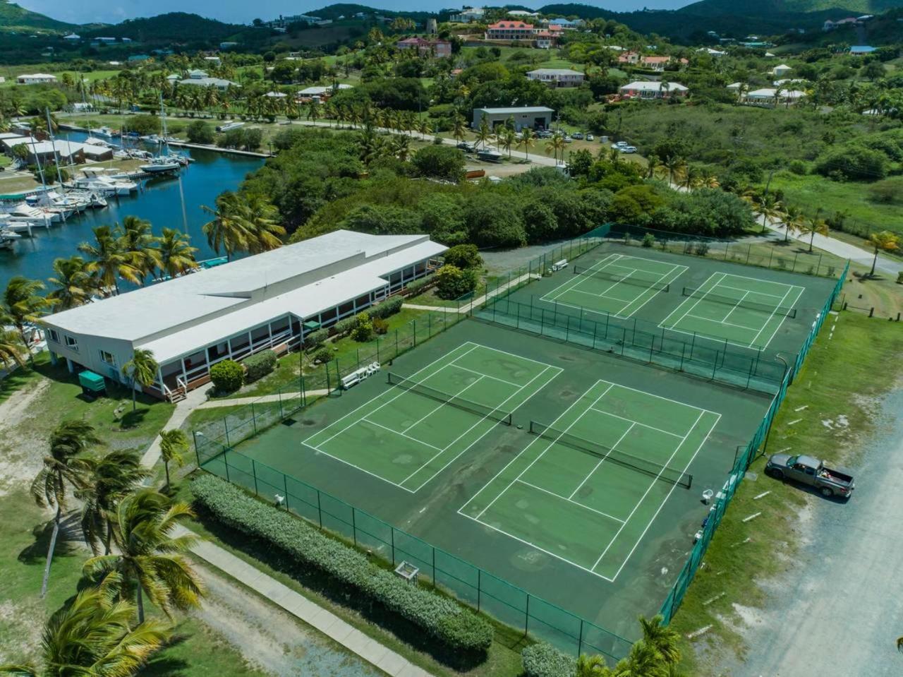 Tamarind Reef Resort Spa & Marina 크리스천스테드 외부 사진